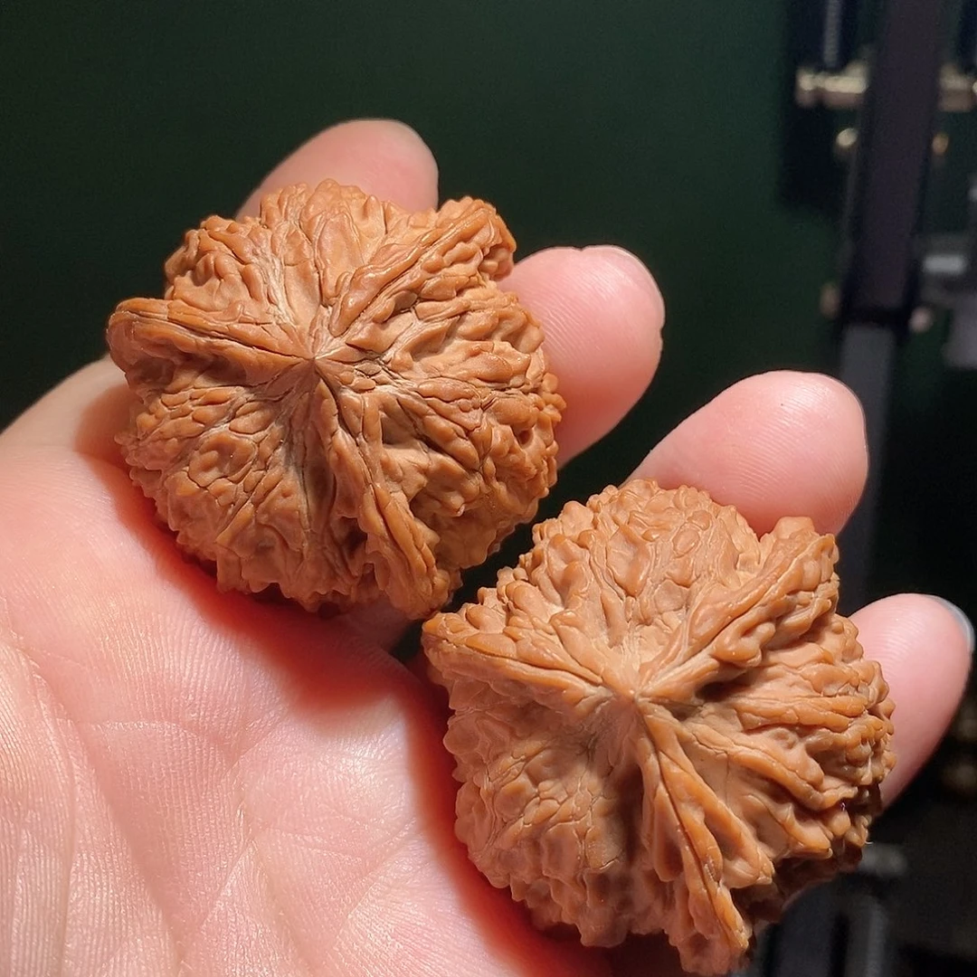 把件文玩核桃44满天星三棱全品