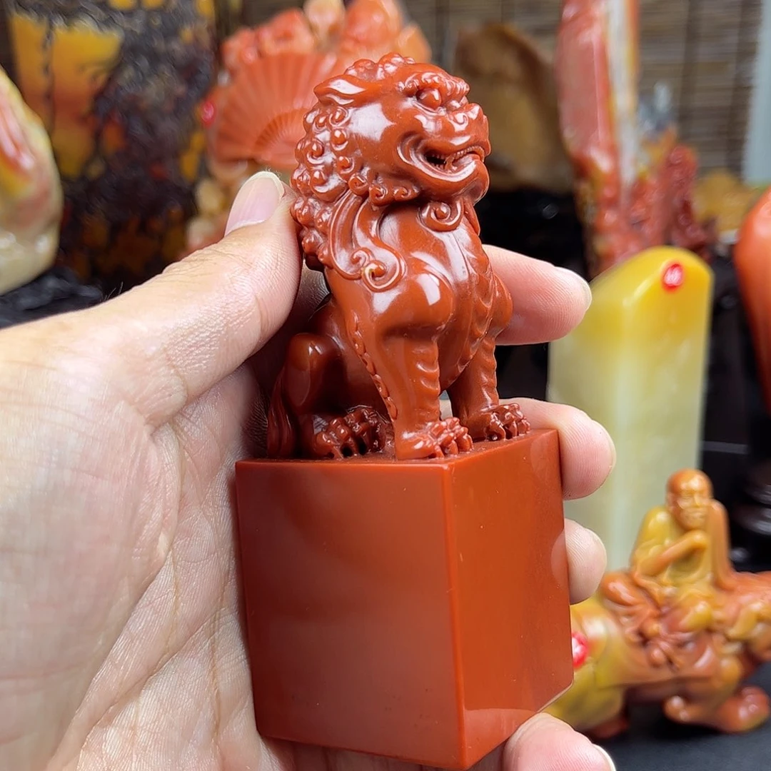 寿山石V****y手艺人雕刻艺术