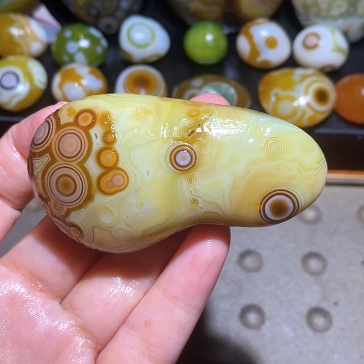 玛瑙/玉髓未镶嵌珠宝半成品