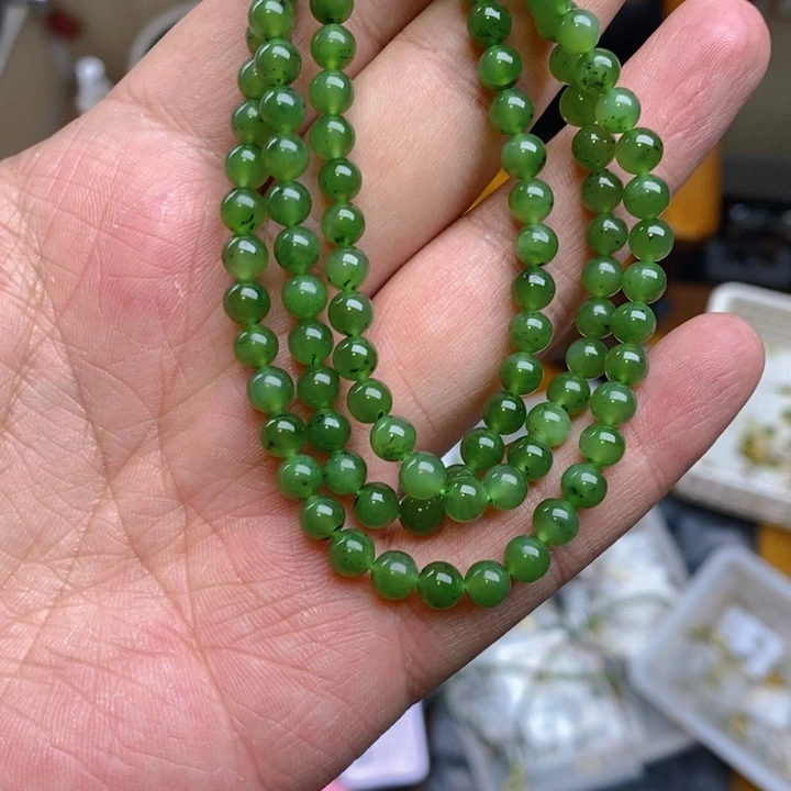 和田玉(碧玉)颈饰未镶嵌