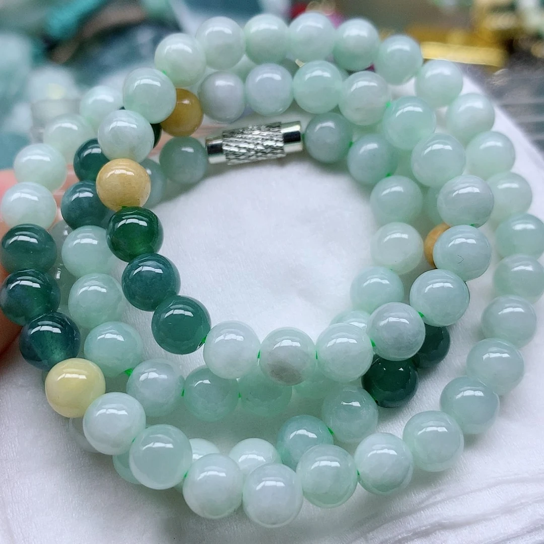 翡翠颈饰未镶嵌手串