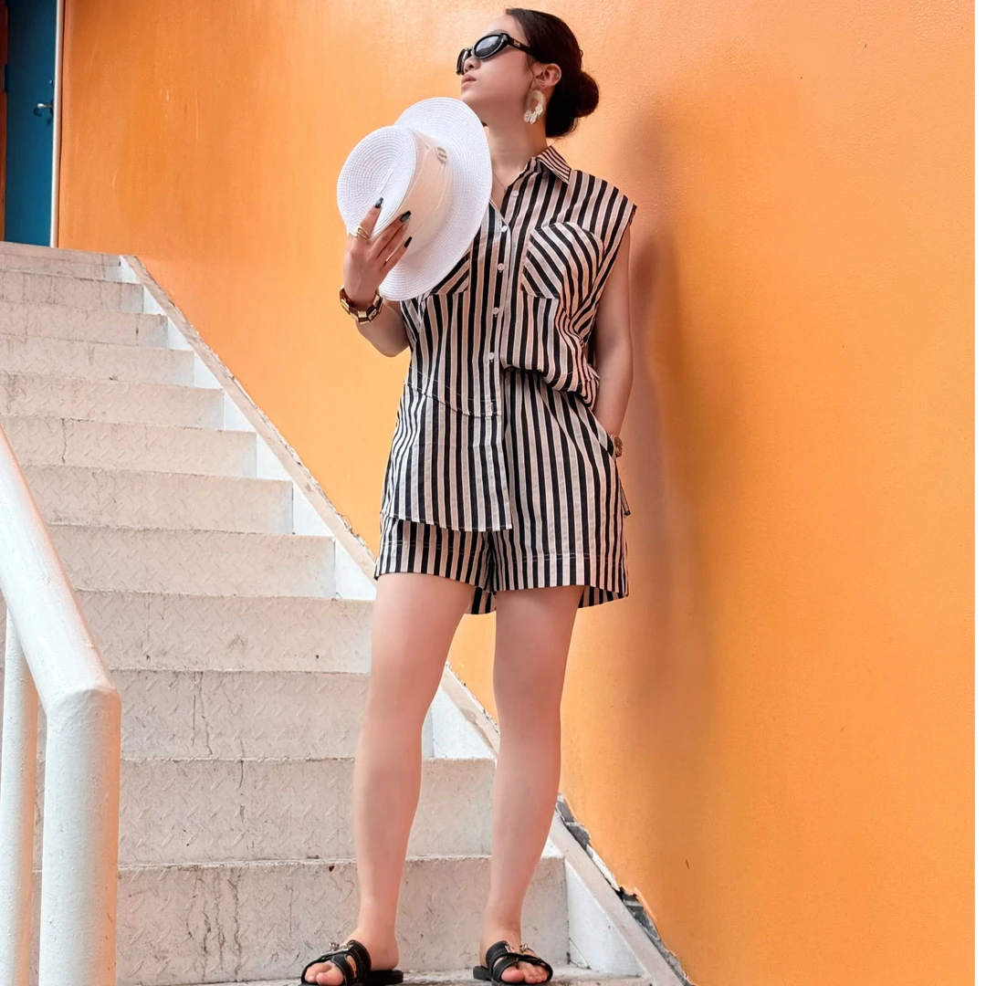 上衣夏季短裤休闲风宽松条纹时尚套装套装极简风