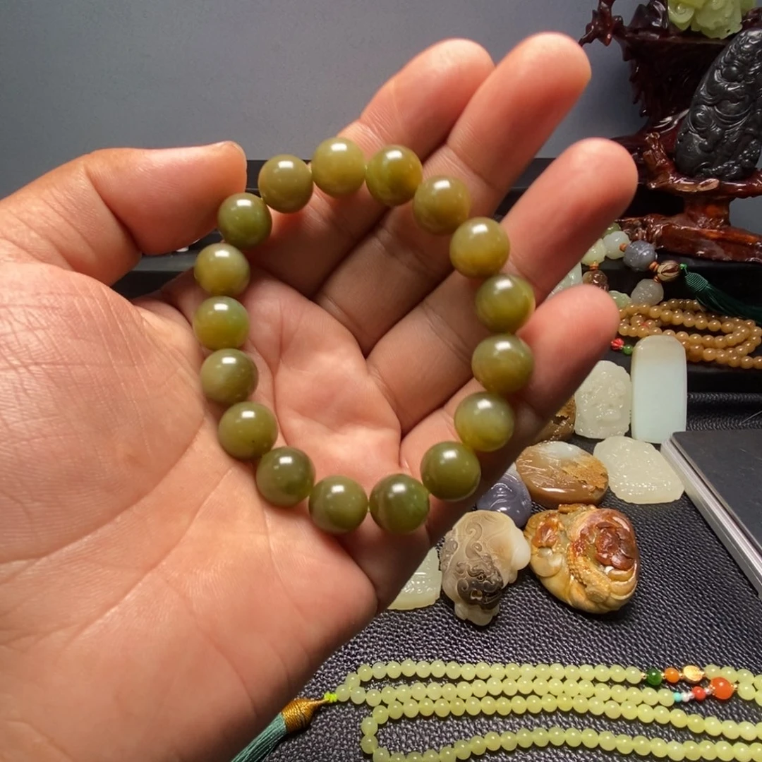 和田玉未镶嵌颈饰临*