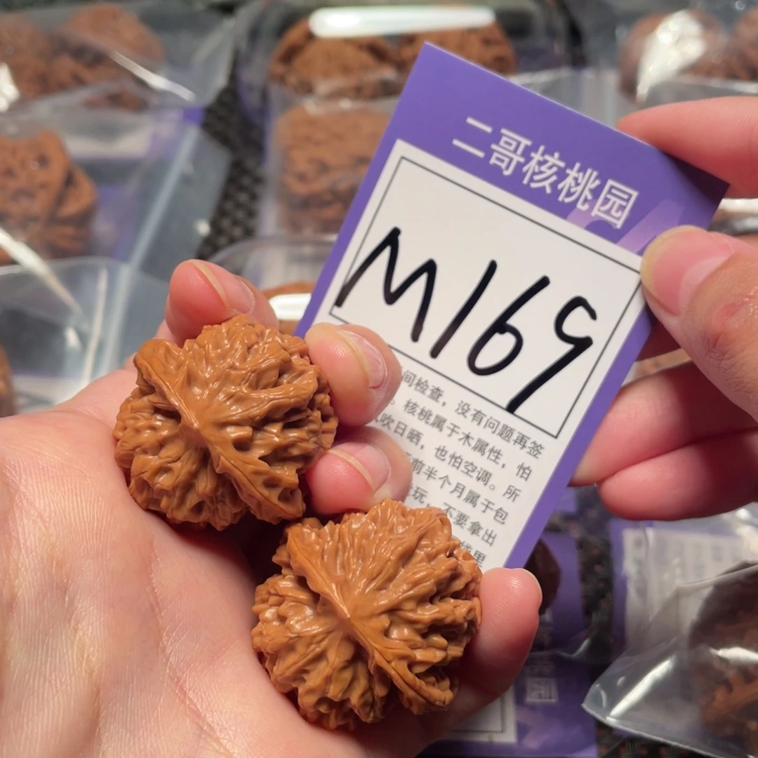把件桃核M169号秦闷33