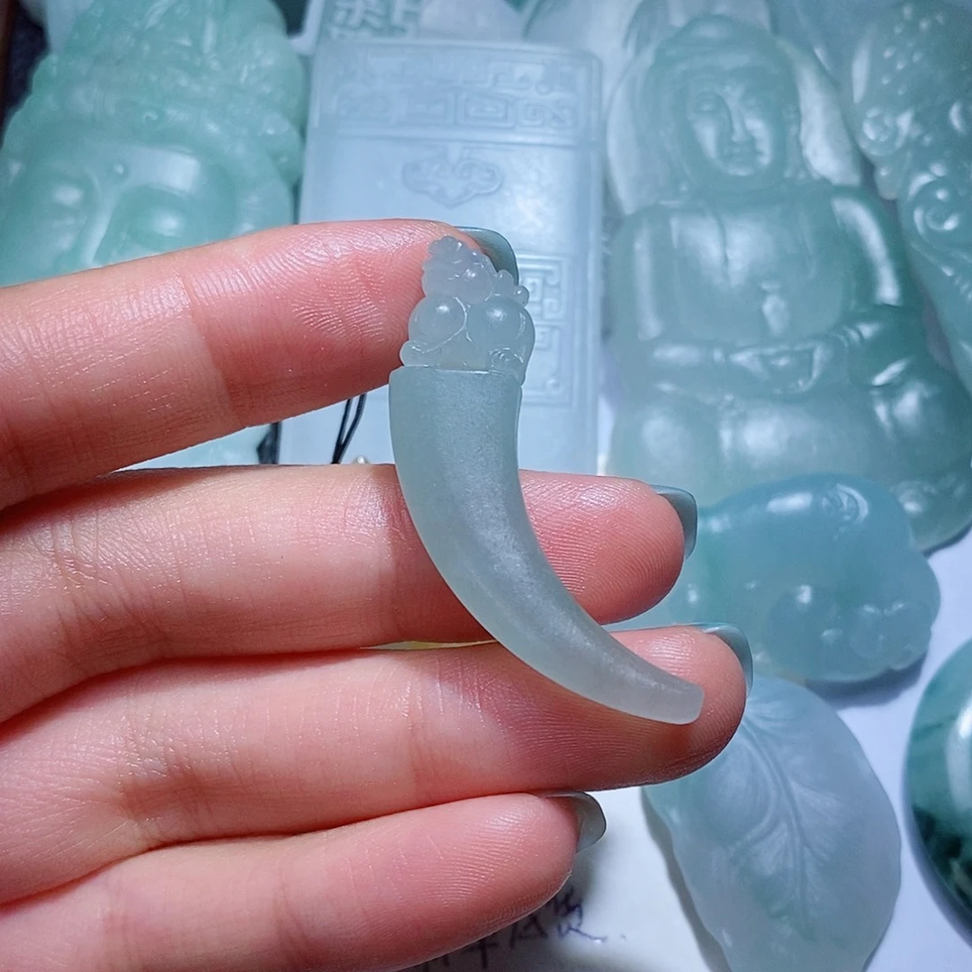 定制翡翠未镶嵌毛货付款后确认抛光