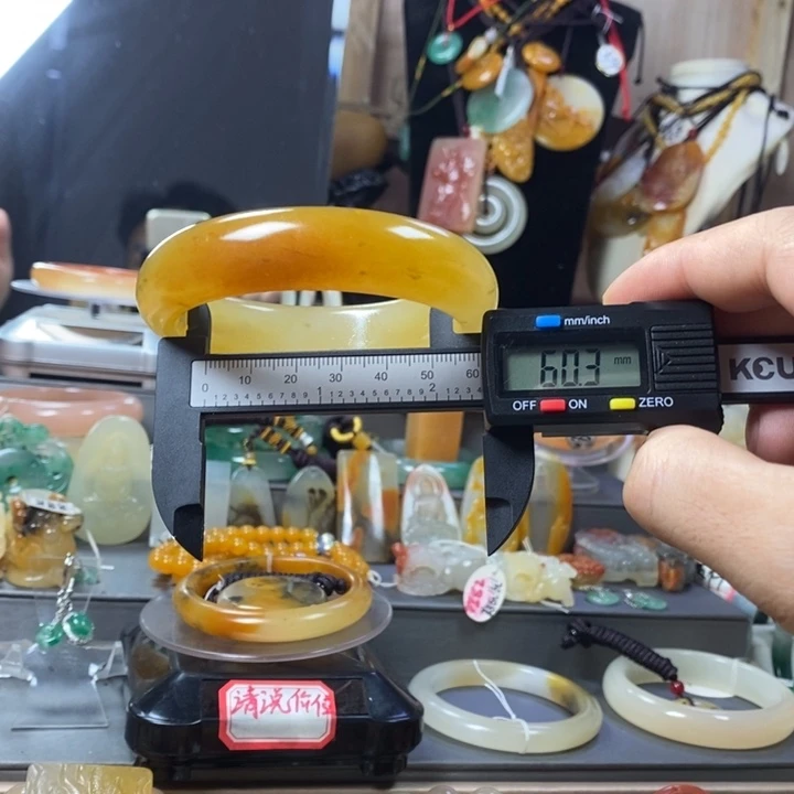 石英质玉（黄龙玉）未镶嵌手链