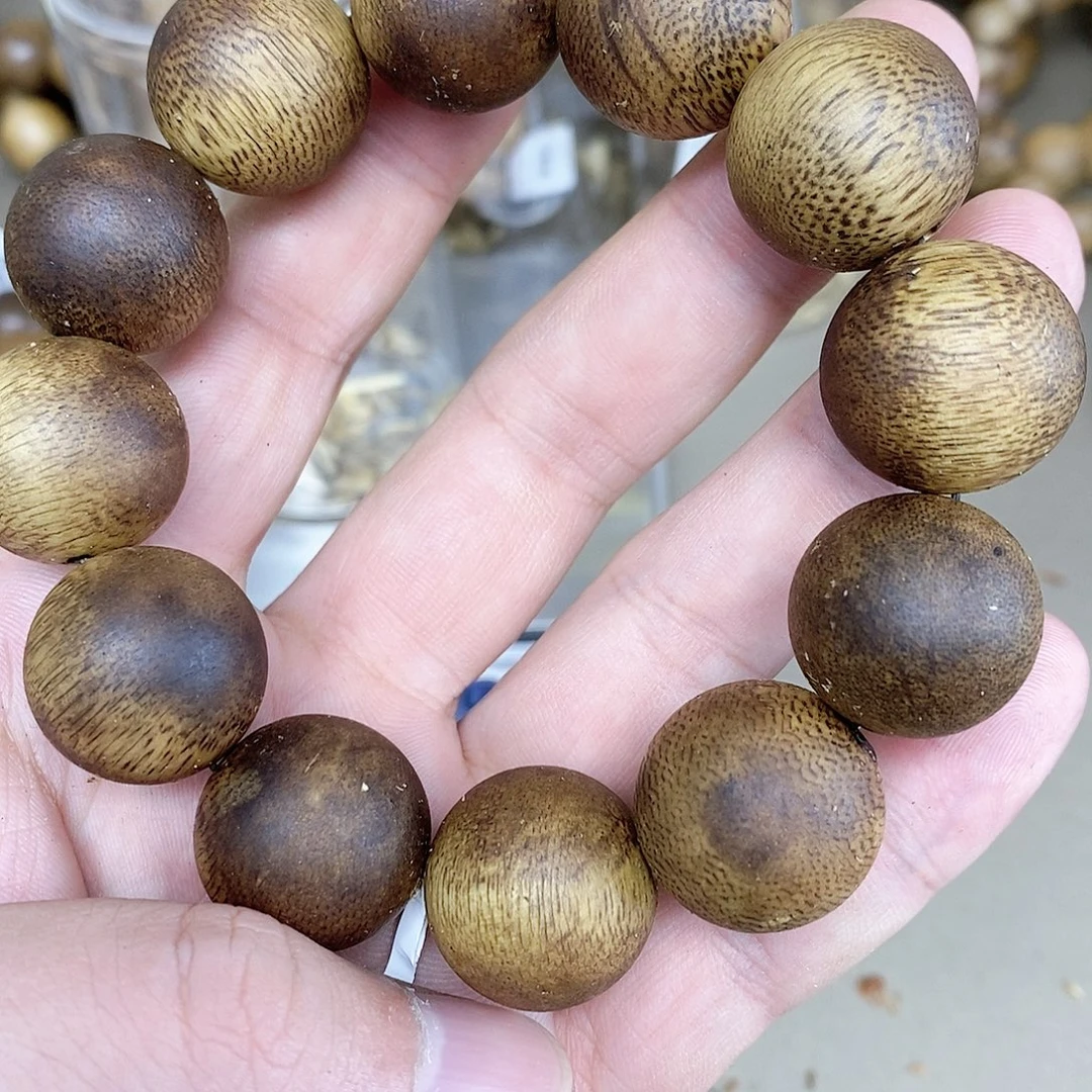 沉香碎屑沉香越南芽庄野生留疤白奇楠2.0