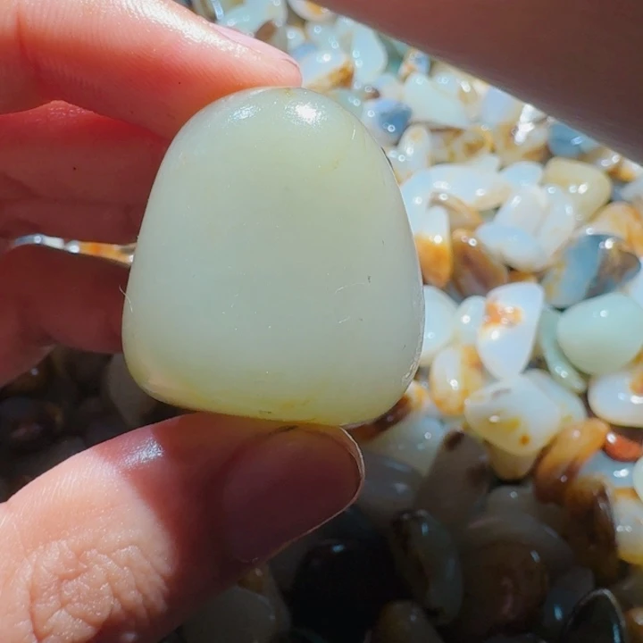 和田玉（糖玉）未镶嵌颈饰31.8克