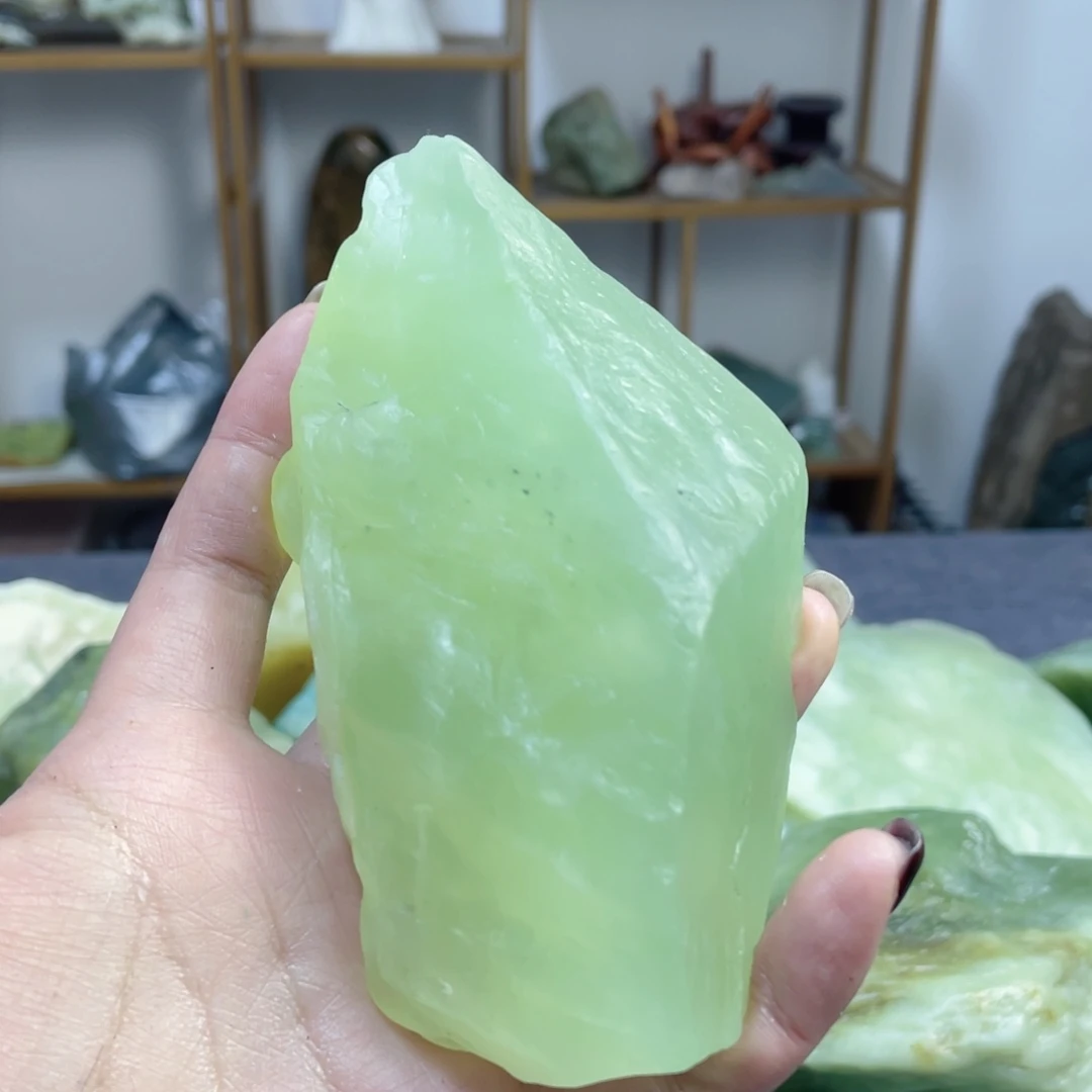 岫玉未镶嵌原石毛料