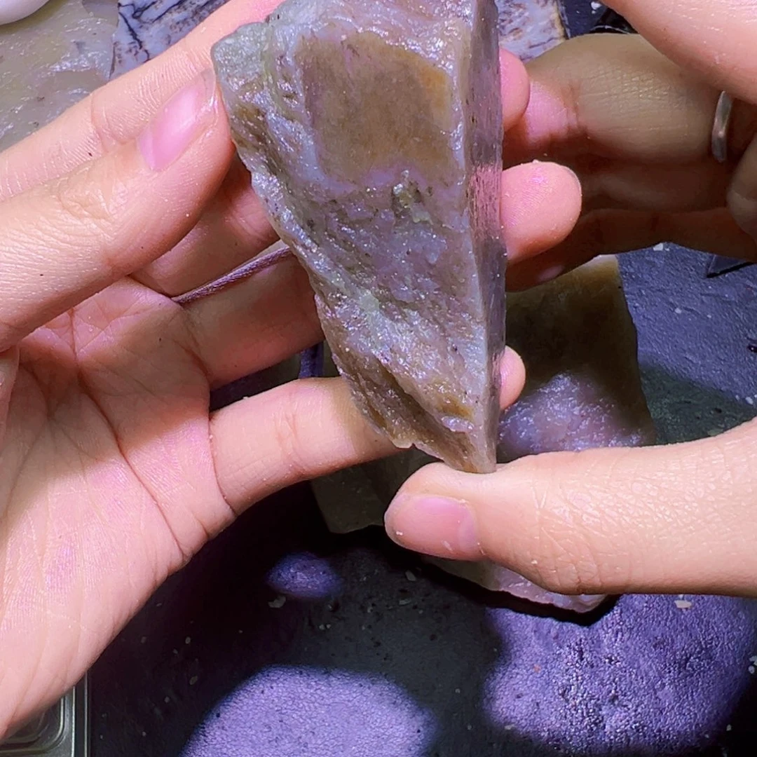 和田玉（糖玉）未镶嵌珠宝半成品