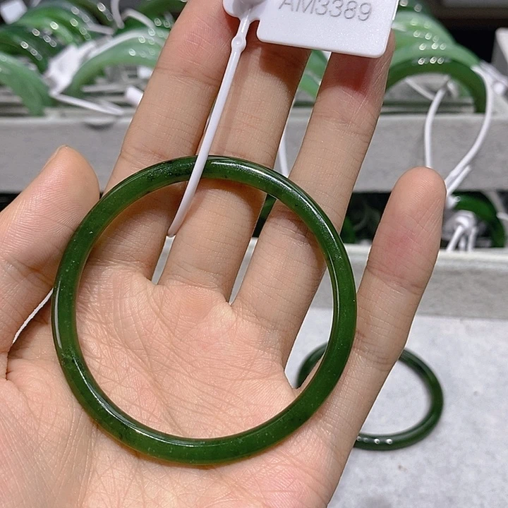 和田玉（碧玉）未镶嵌手镯