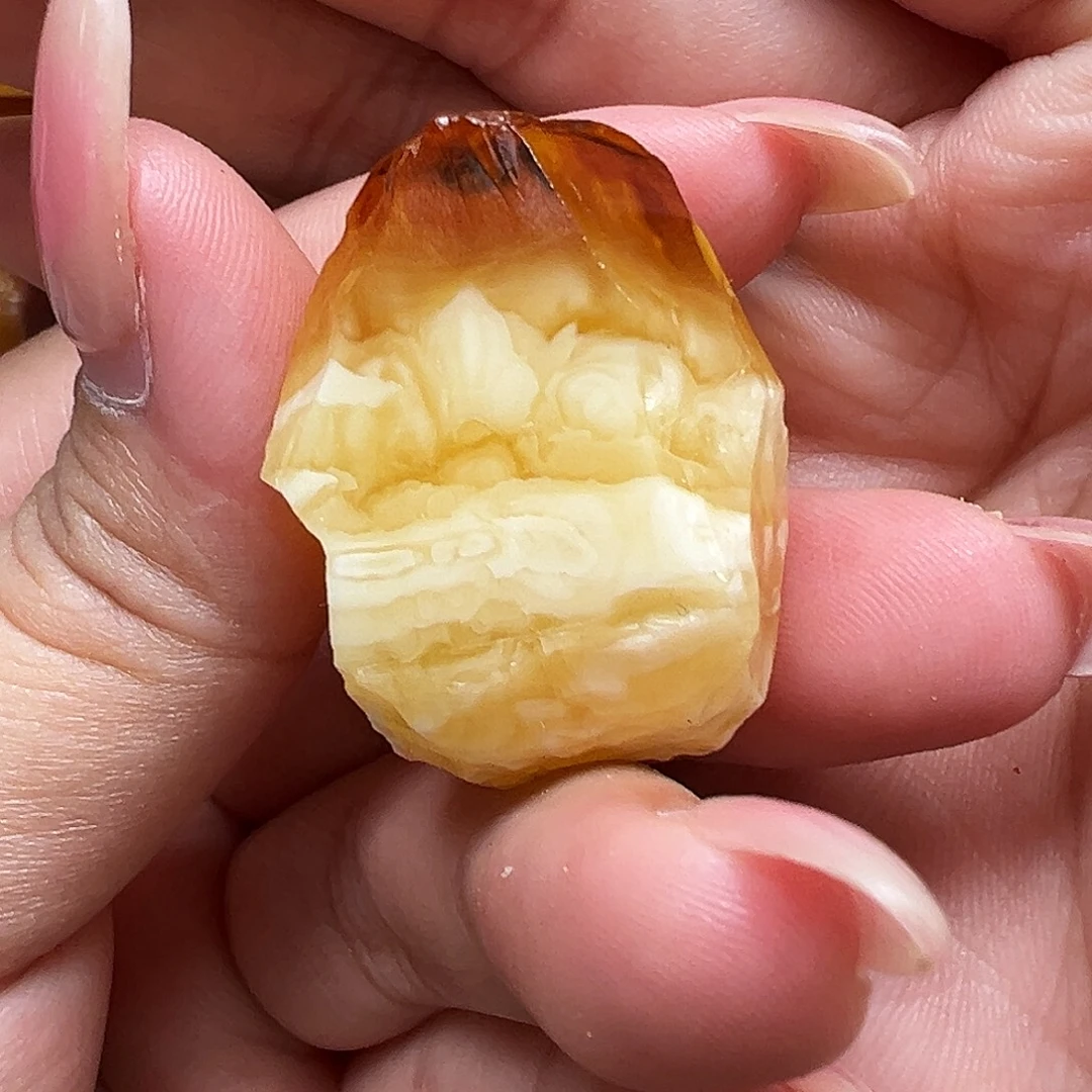 定制琥珀未镶嵌蜜蜡