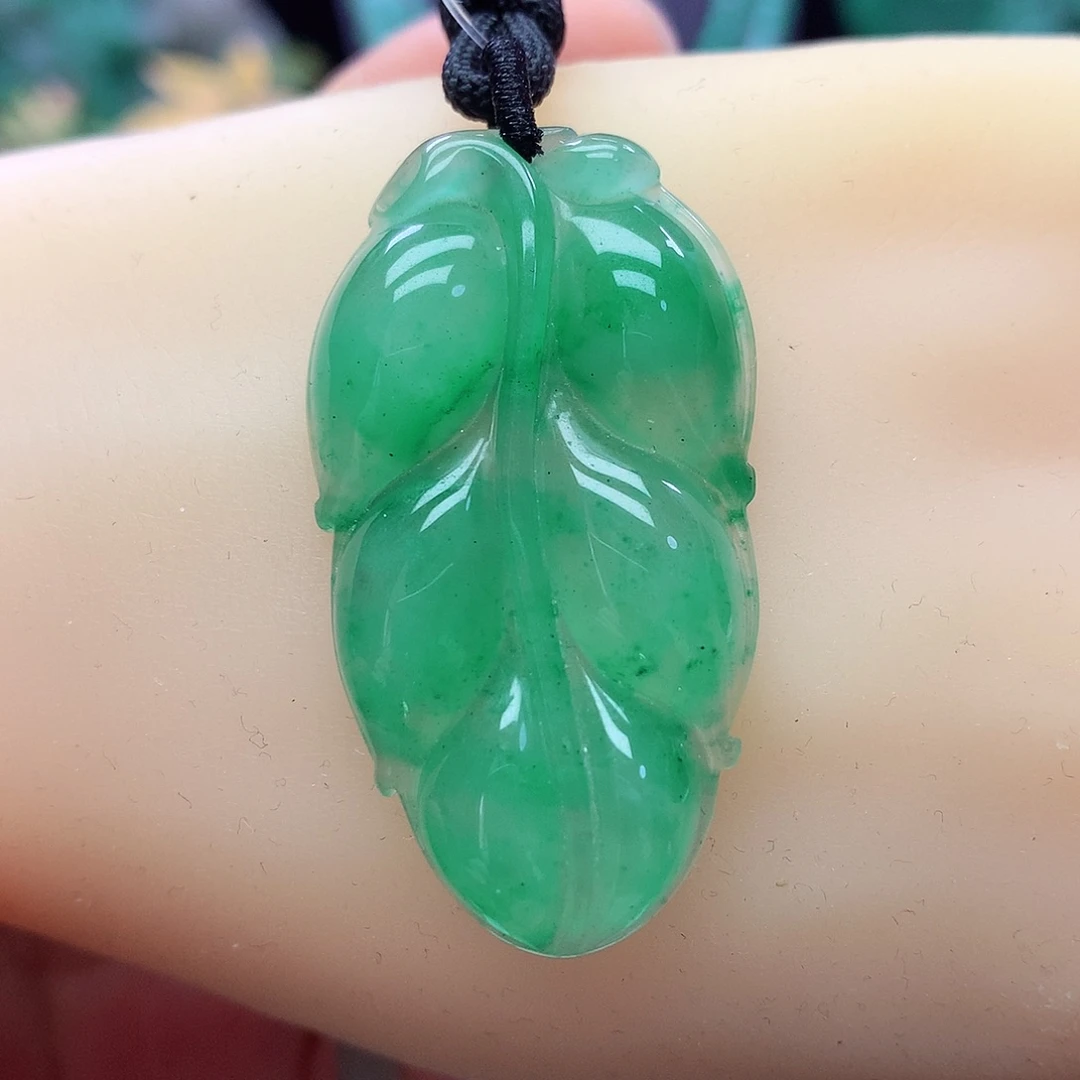 石英质玉颈饰未镶嵌