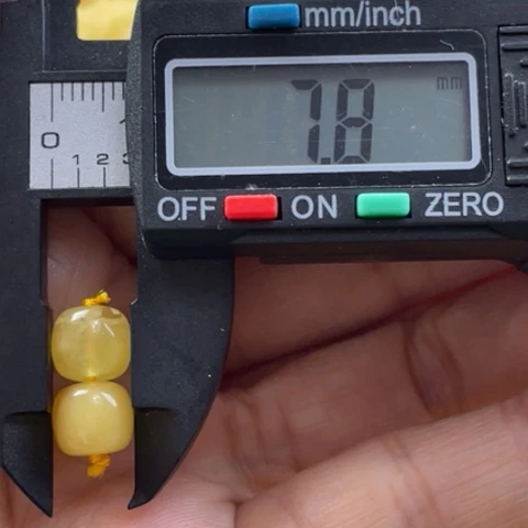 【闪购商品】未镶嵌蜜蜡裸石34杂