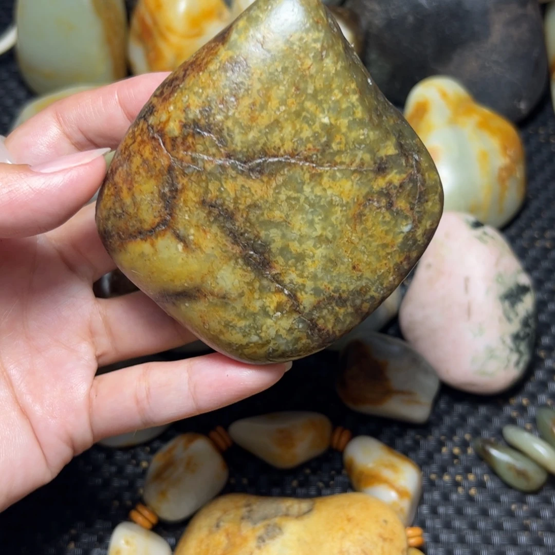 未镶嵌和田玉挂件A22