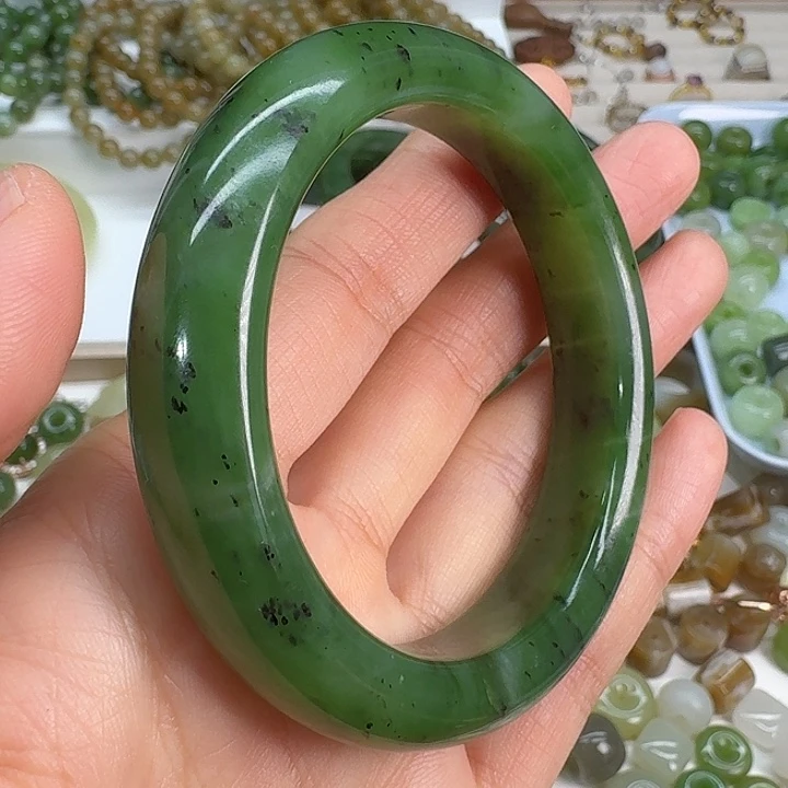 和田玉（碧玉）未镶嵌手镯57圈口