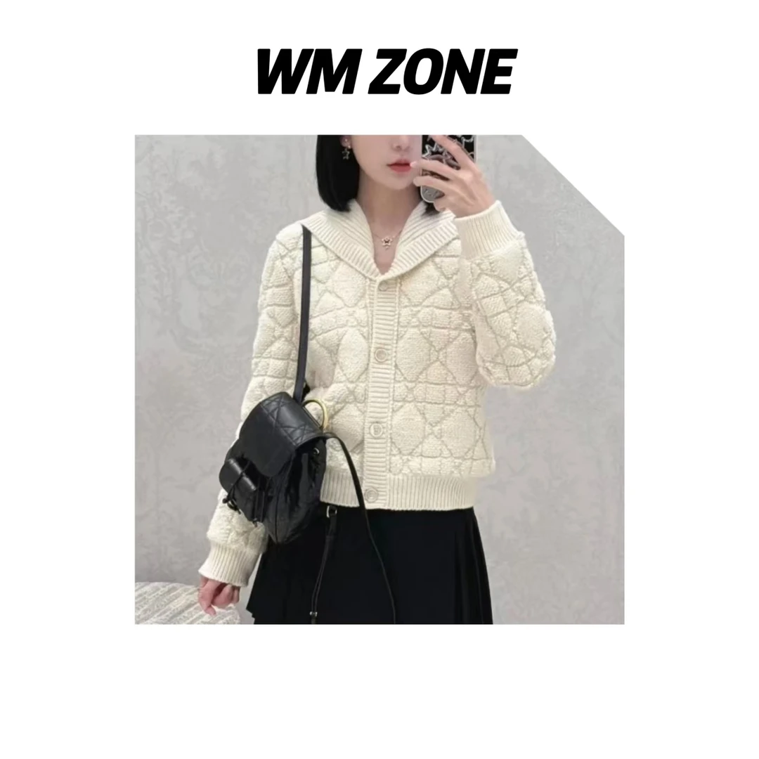 WM 4201 藤格纹海军领针织开衫