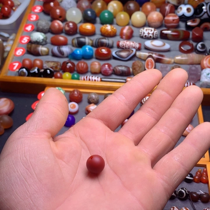 玛瑙/玉髓颈饰未镶嵌@****?