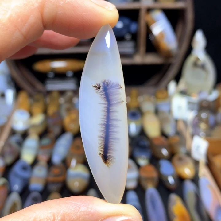 未镶嵌颈饰玛瑙/玉髓