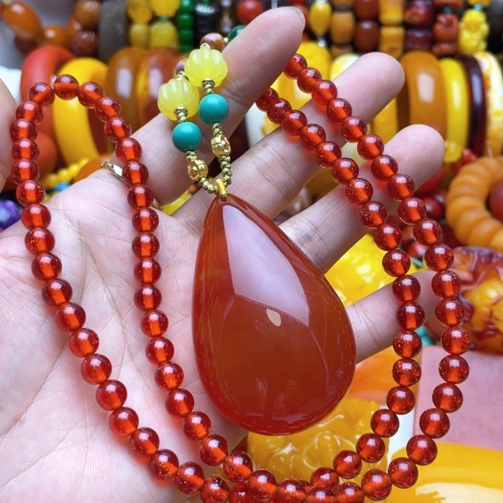 树脂制品?****?43号水滴毛衣链