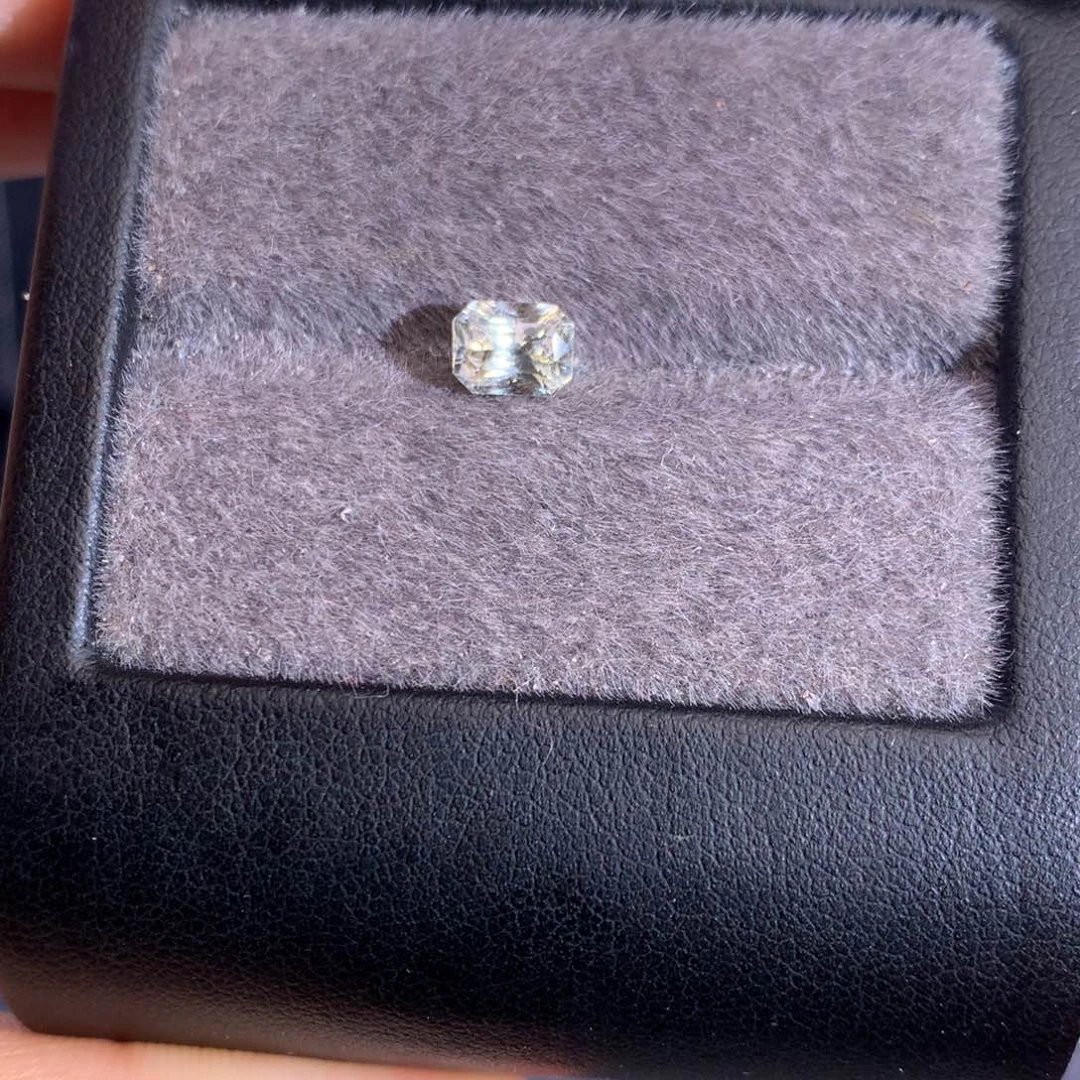 裸石彩色蓝宝石无烧雷迪恩切1.2ct