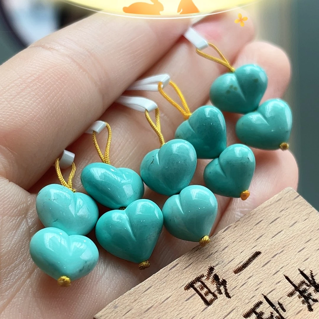 未镶嵌绿松石颈饰