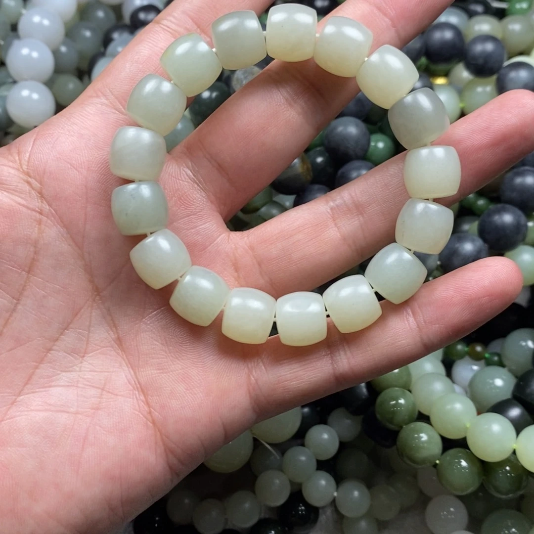 取***顾手链未镶嵌和田玉