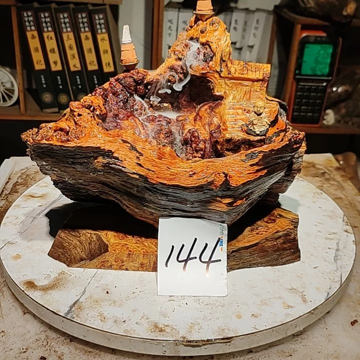 松木紫**来144号北沉香琥珀木天然造型