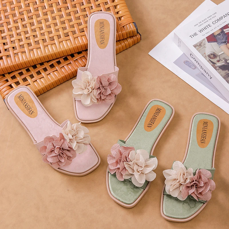 （幺妹专属）时尚平跟花朵居家夏季一字拖ins沙滩鞋休闲风凉拖鞋