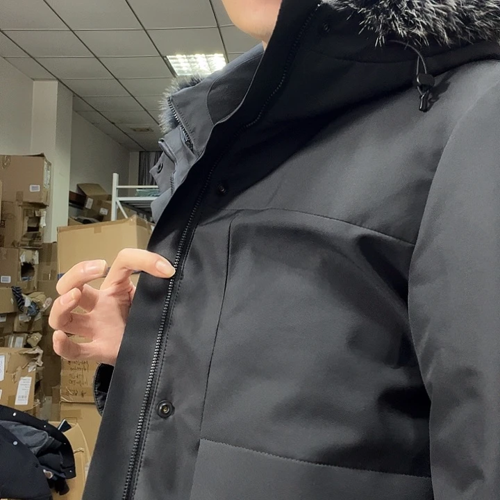 5***梗兔男士毛领鸭185码