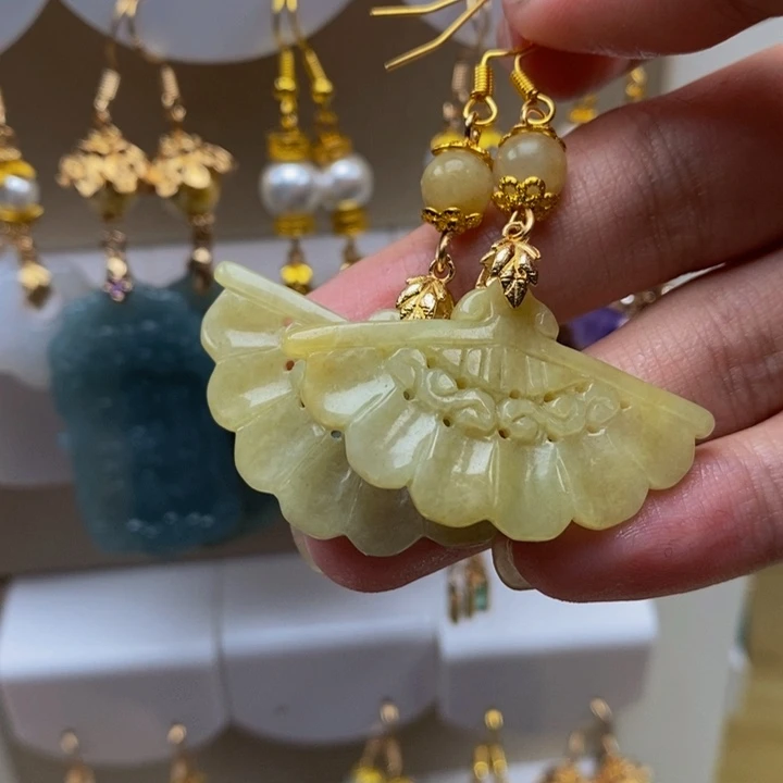 翡翠未镶嵌耳饰天然缅甸