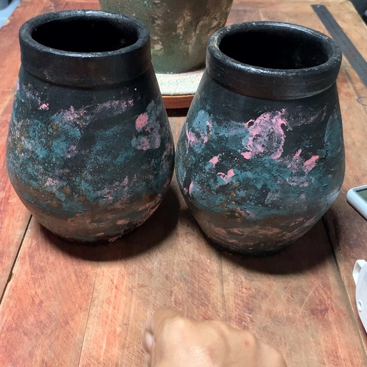 【闪购商品】瑕疵有孔高18口9