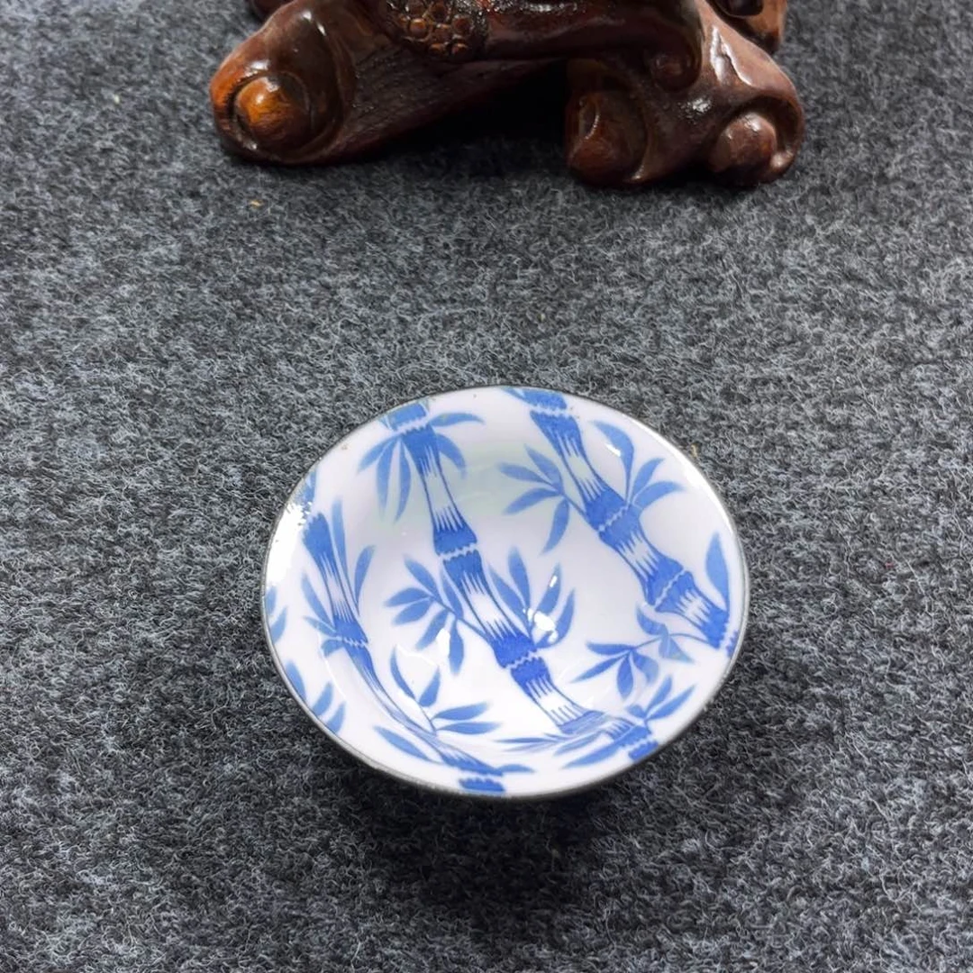 空***间瓷片青花手工茶杯
