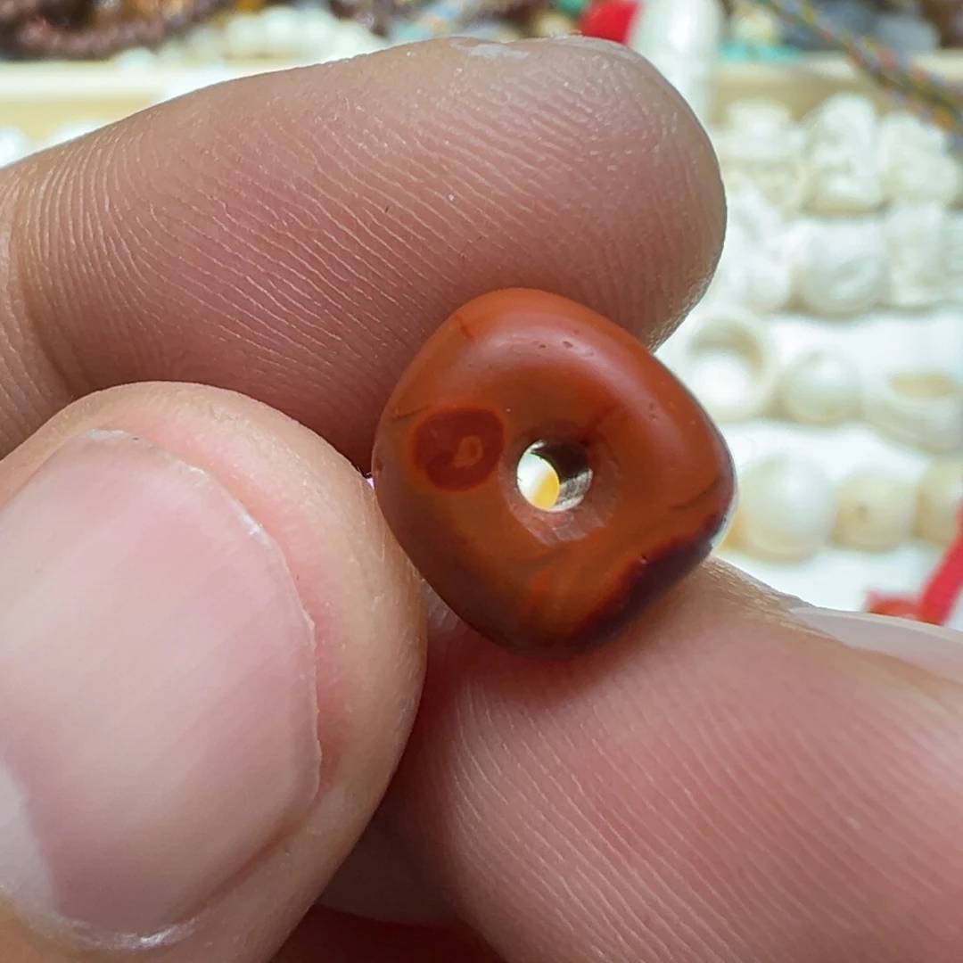 南红玛瑙未镶嵌颈饰