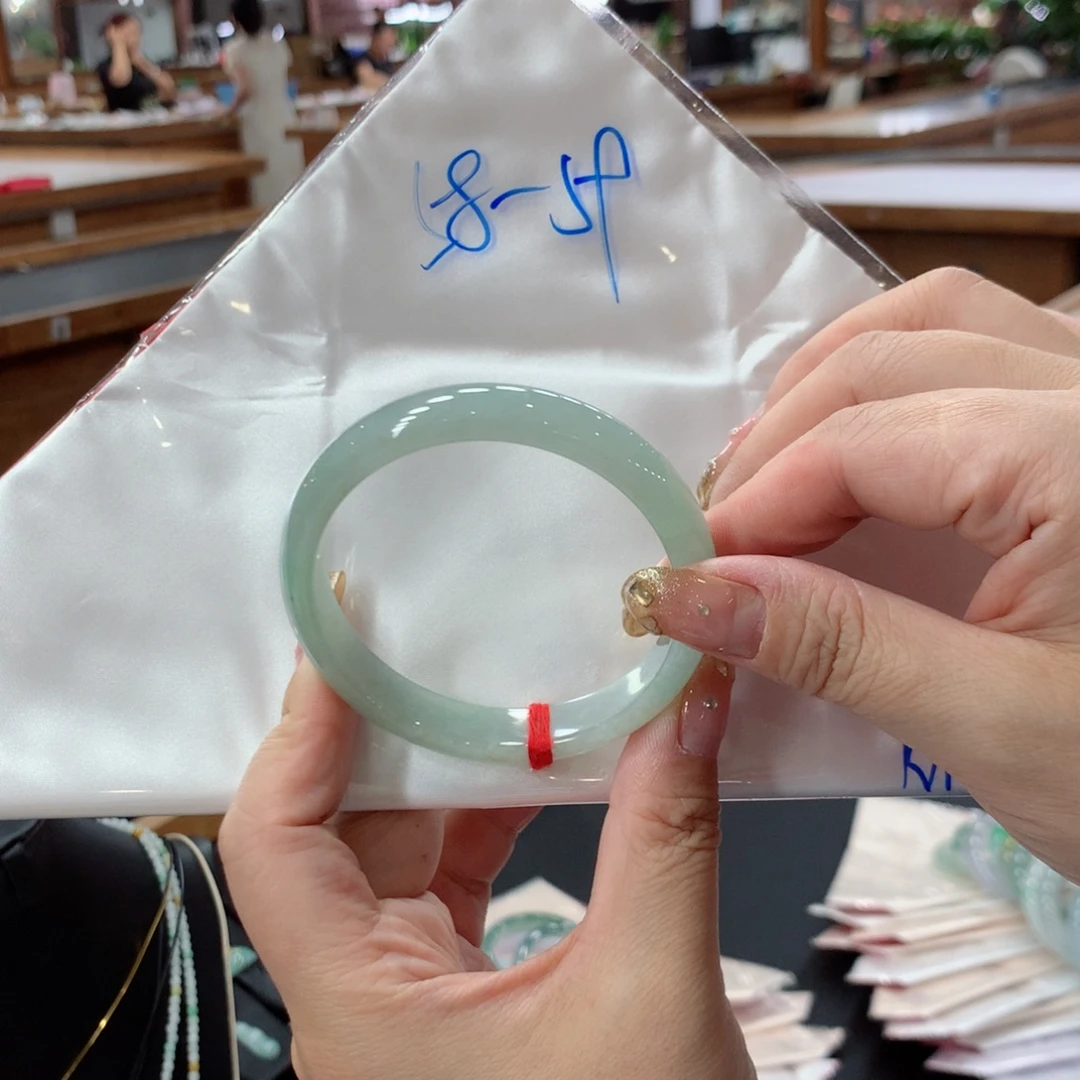 未镶嵌手镯翡翠买断