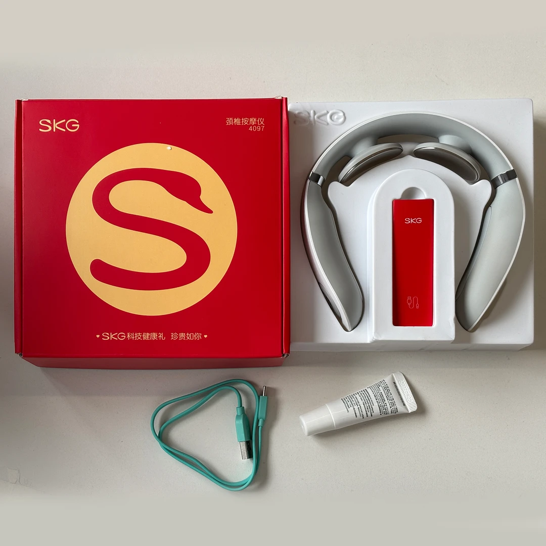 9新 SKG/艾诗凯奇 SKG 按摩器颈部热敷4097白色含SKG眼罩轻微掉漆