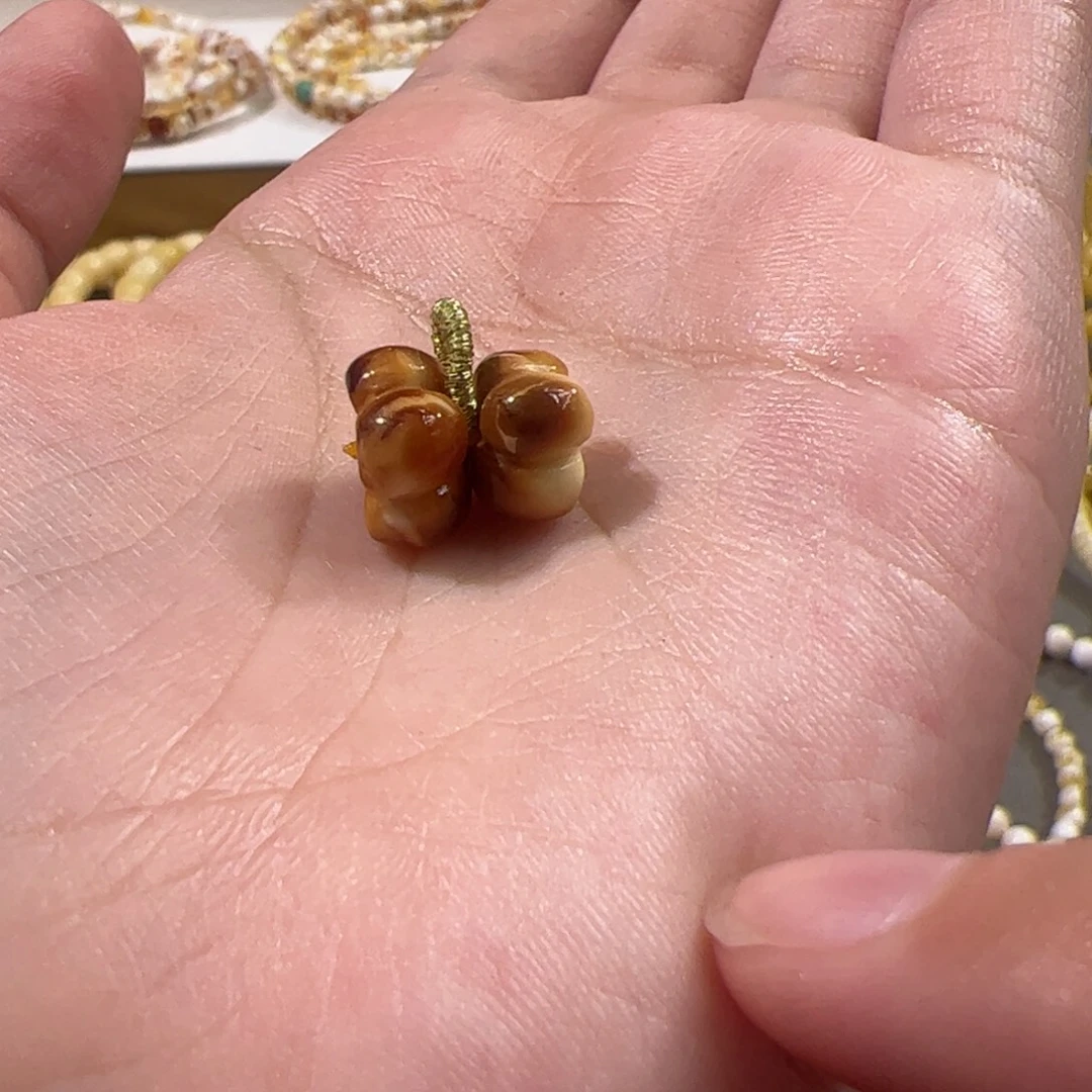 琥珀未镶嵌珠宝奇石浓蜡沁色桂花滴溜