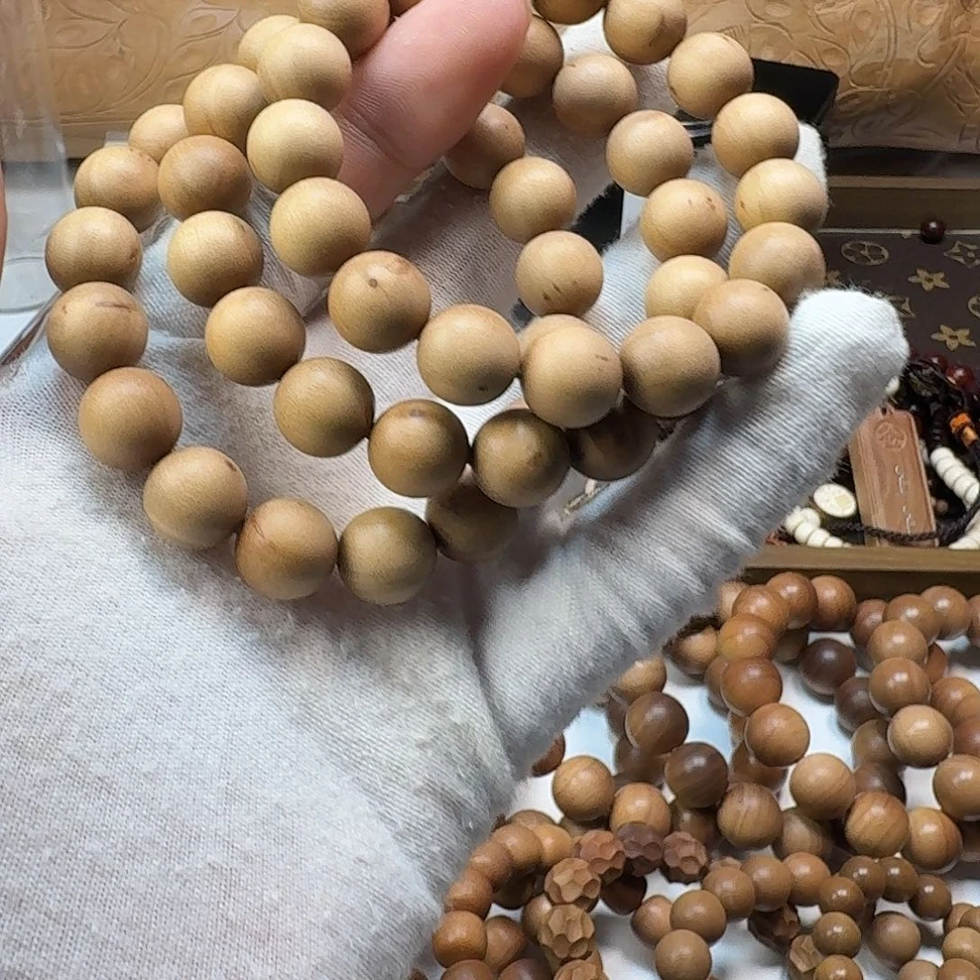 檀香木手串/手链1.2.17颗顺纹微瑕不沉水