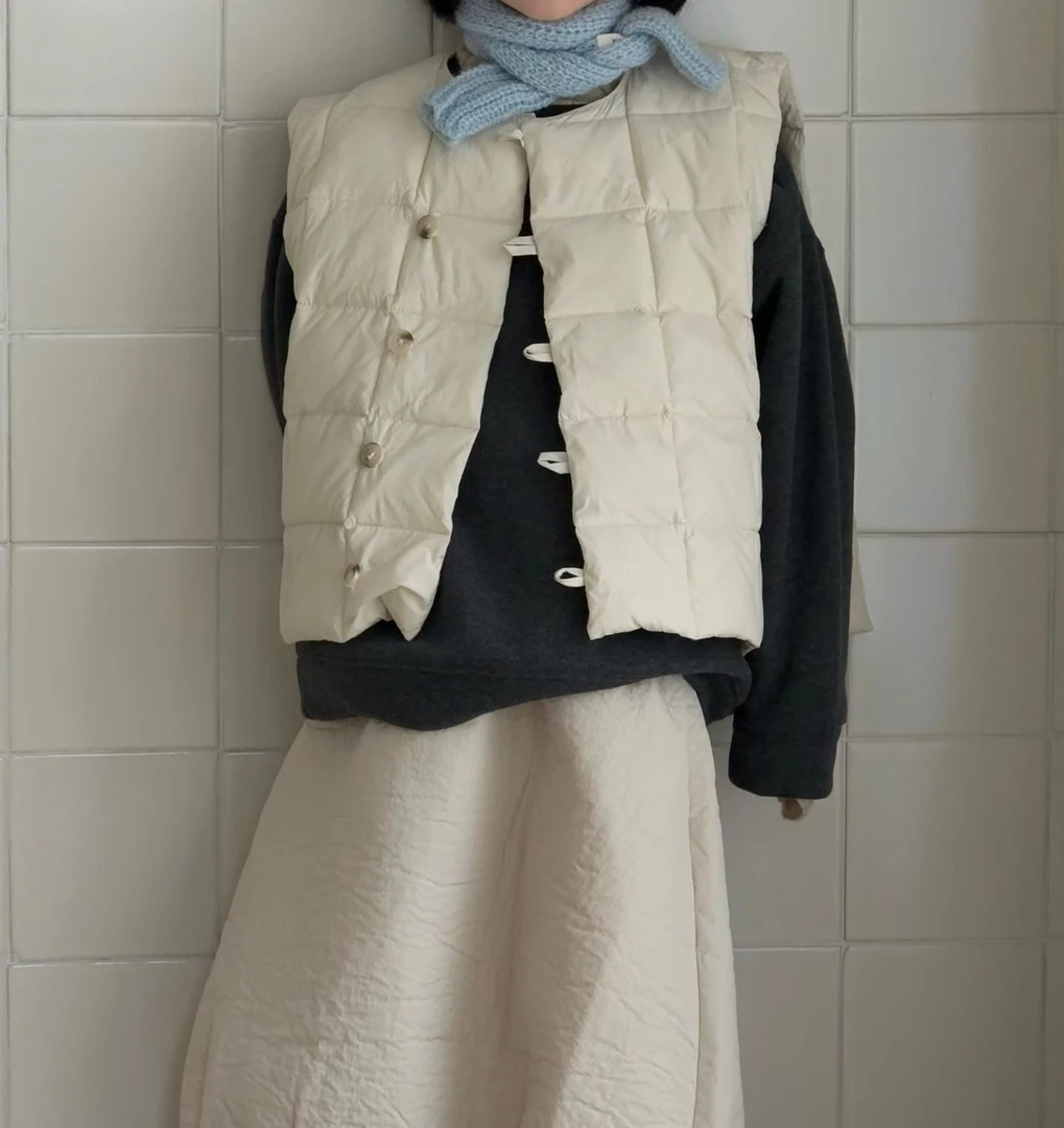 九子-韩国设计师款亲子童装羽绒马甲M25208+蕾丝花边半裙Q25205