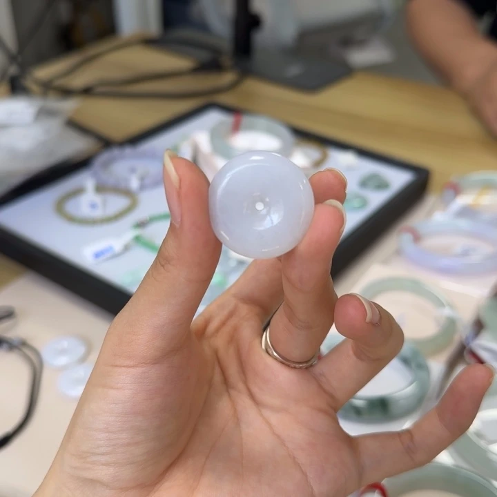 颈饰未镶嵌翡翠风***雨平安扣