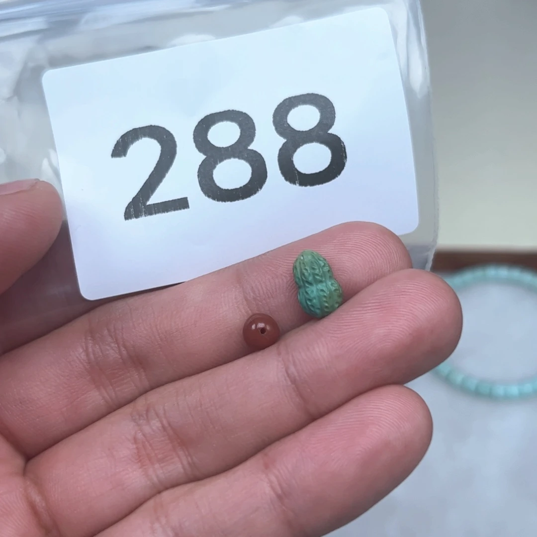 南红玛瑙未镶嵌珠宝奇石