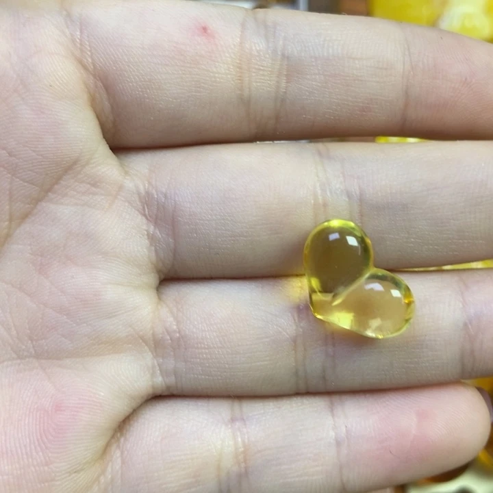 吊坠橄榄核小屁桃
