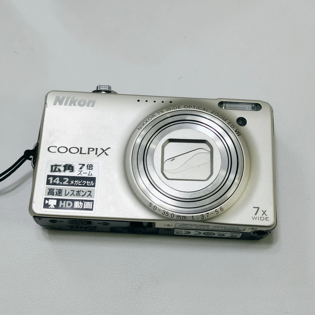 9新 Nikon/尼康 s6000日版/小长焦相机1420万像素7倍光学变焦