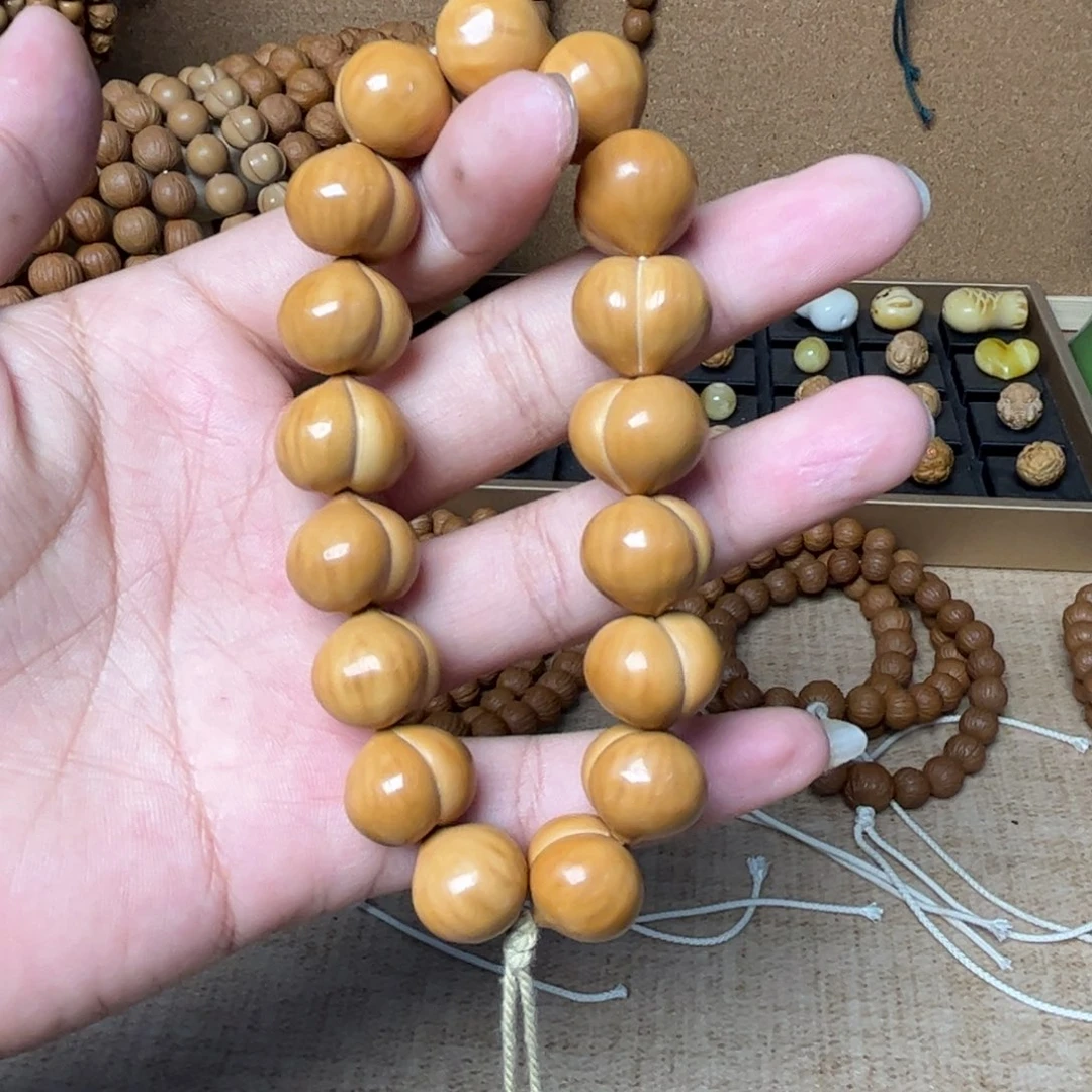 把件猴头核桃17屁桃手持全品无暇无药