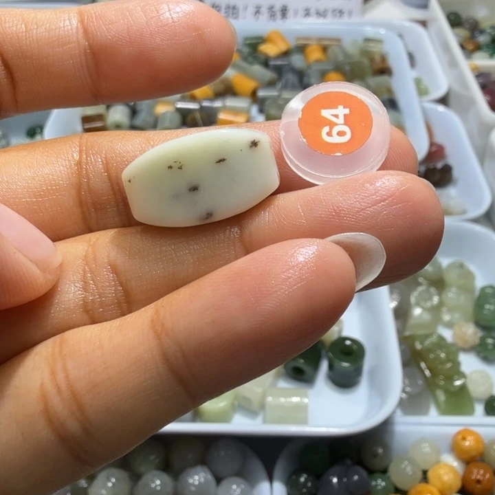 未镶嵌和田玉珠宝半成品