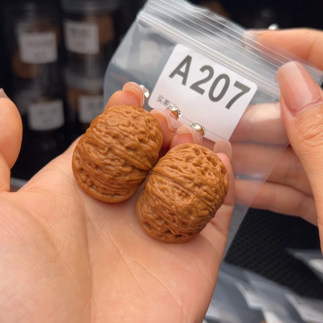 文玩核桃吊坠蛙****铁锤