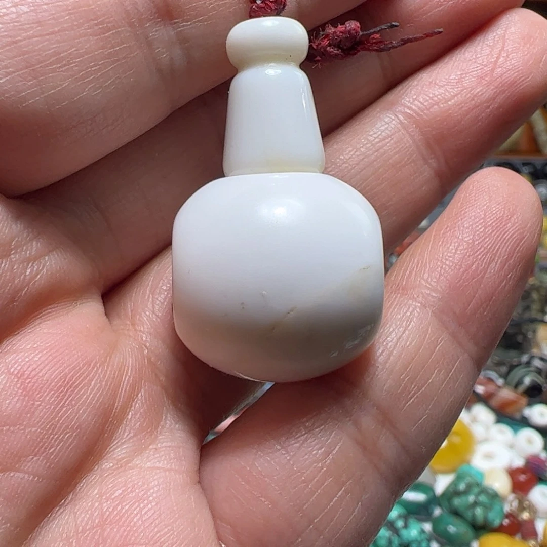 玻璃颈饰秃***贝135898898987999