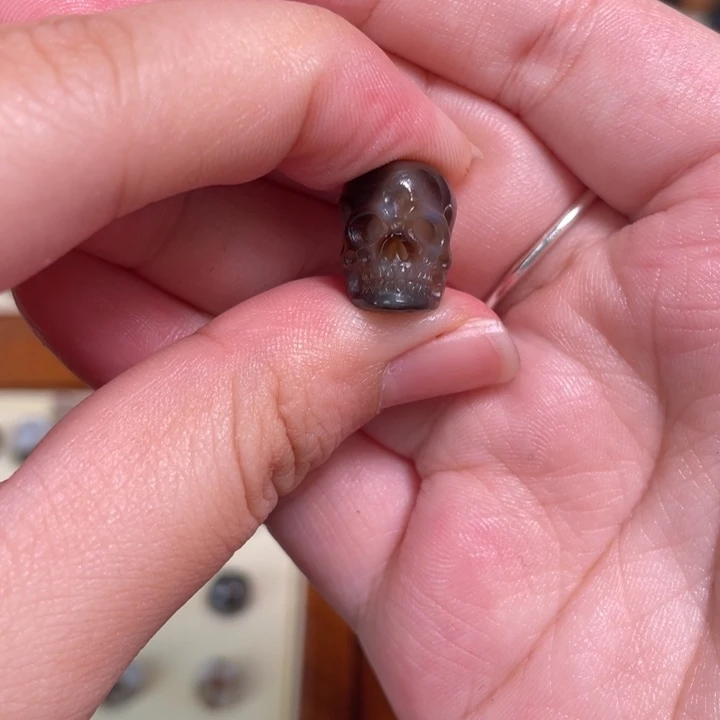 未镶嵌颈饰玛瑙/玉髓34骷髅头