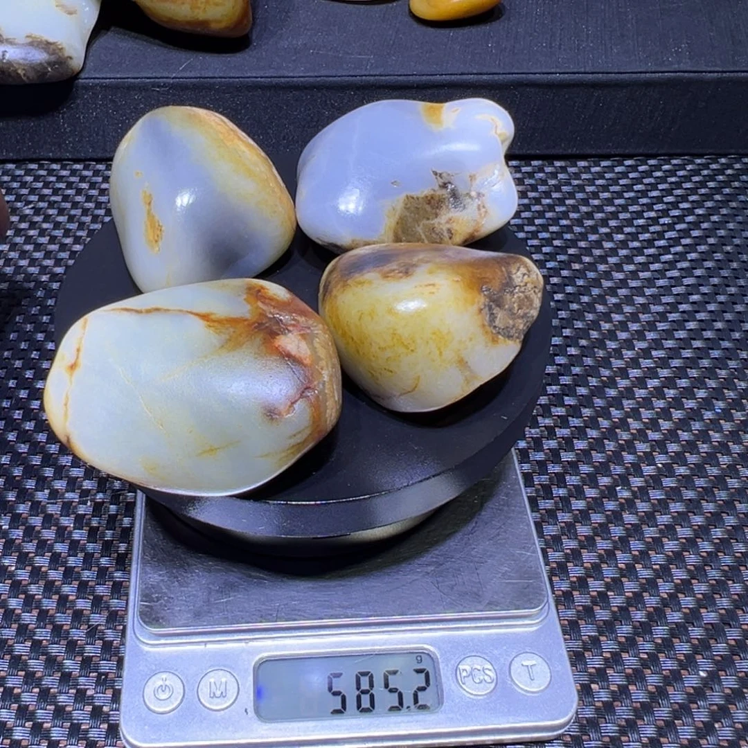 和田玉（子料）未镶嵌吊坠(不含链)585