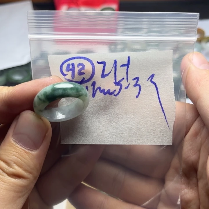 定制翡翠未镶嵌明天